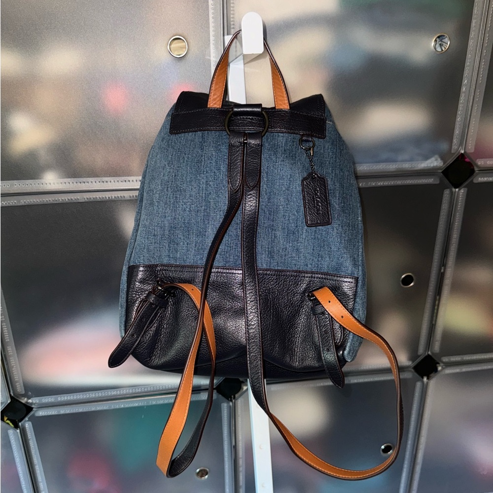 COACH No. 37975 Turnlock Rucksack in Colorblock Denim & Navy Backpack Purse Bag - Picture 6 of 16